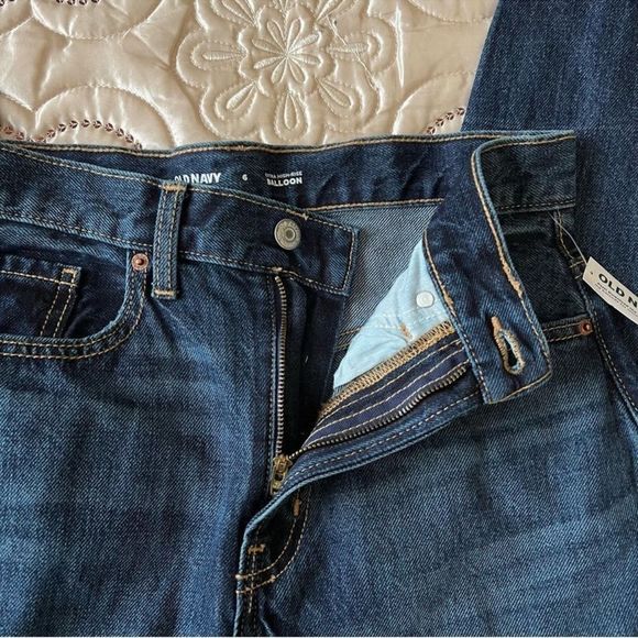 Old Navy Extra High-Waisted Non-Stretch Balloon Jeans NEW Size 6 - Picture 6 of 7